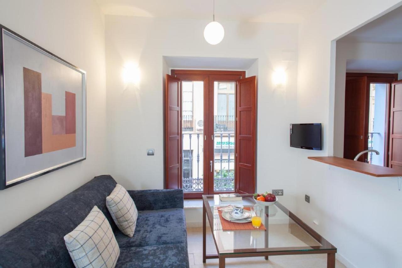 Apartamento Puerta Del Arenal - Kainga Homes セビリア エクステリア 写真