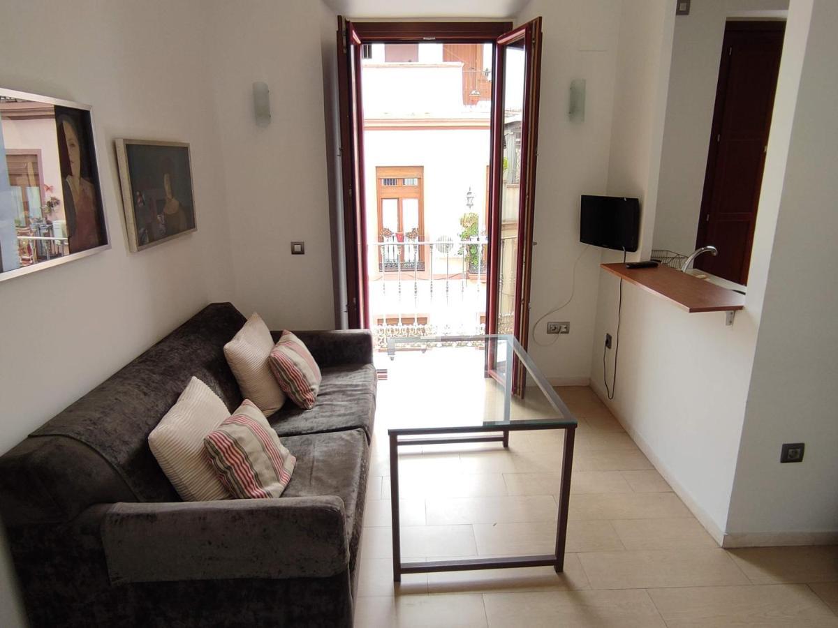 Apartamento Puerta Del Arenal - Kainga Homes セビリア エクステリア 写真
