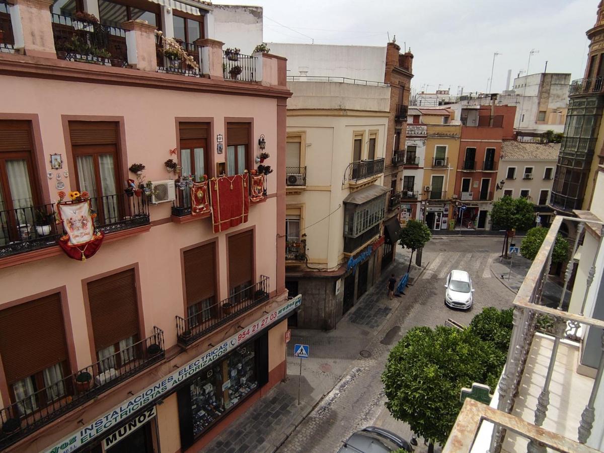 Apartamento Puerta Del Arenal - Kainga Homes セビリア エクステリア 写真